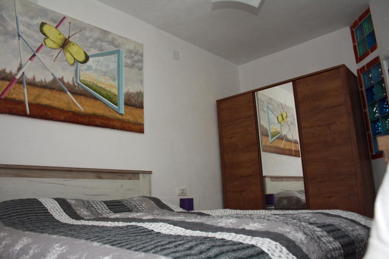 "Art House" Rovinj-Holiday, Holiday Home To Rent โรวินสโก เซโล ภายนอก รูปภาพ
