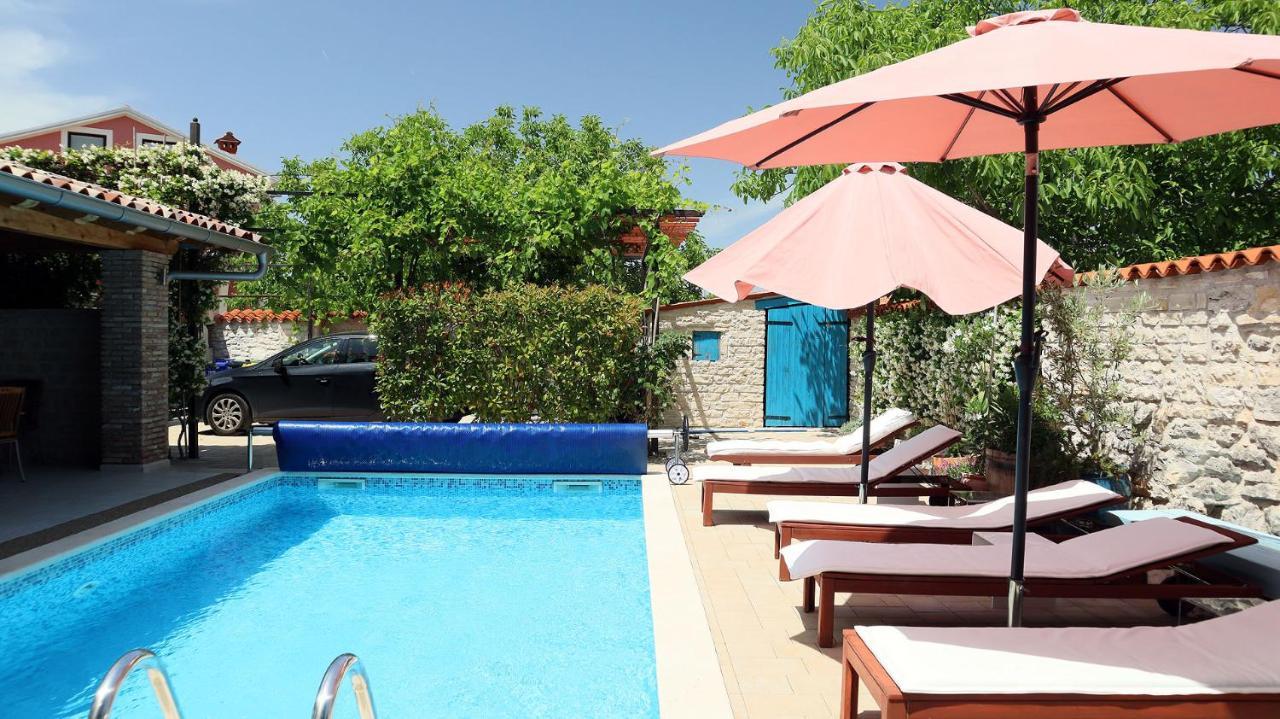 "Art House" Rovinj-Holiday, Holiday Home To Rent โรวินสโก เซโล ภายนอก รูปภาพ