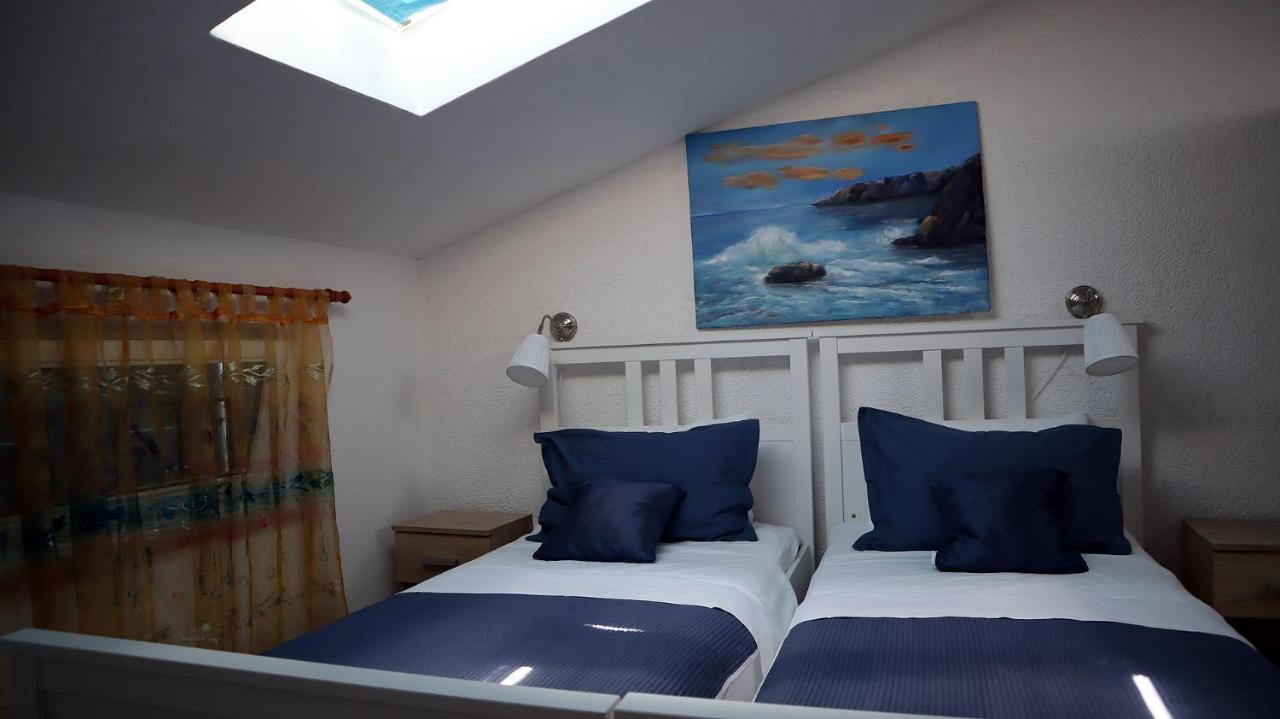 "Art House" Rovinj-Holiday, Holiday Home To Rent โรวินสโก เซโล ภายนอก รูปภาพ