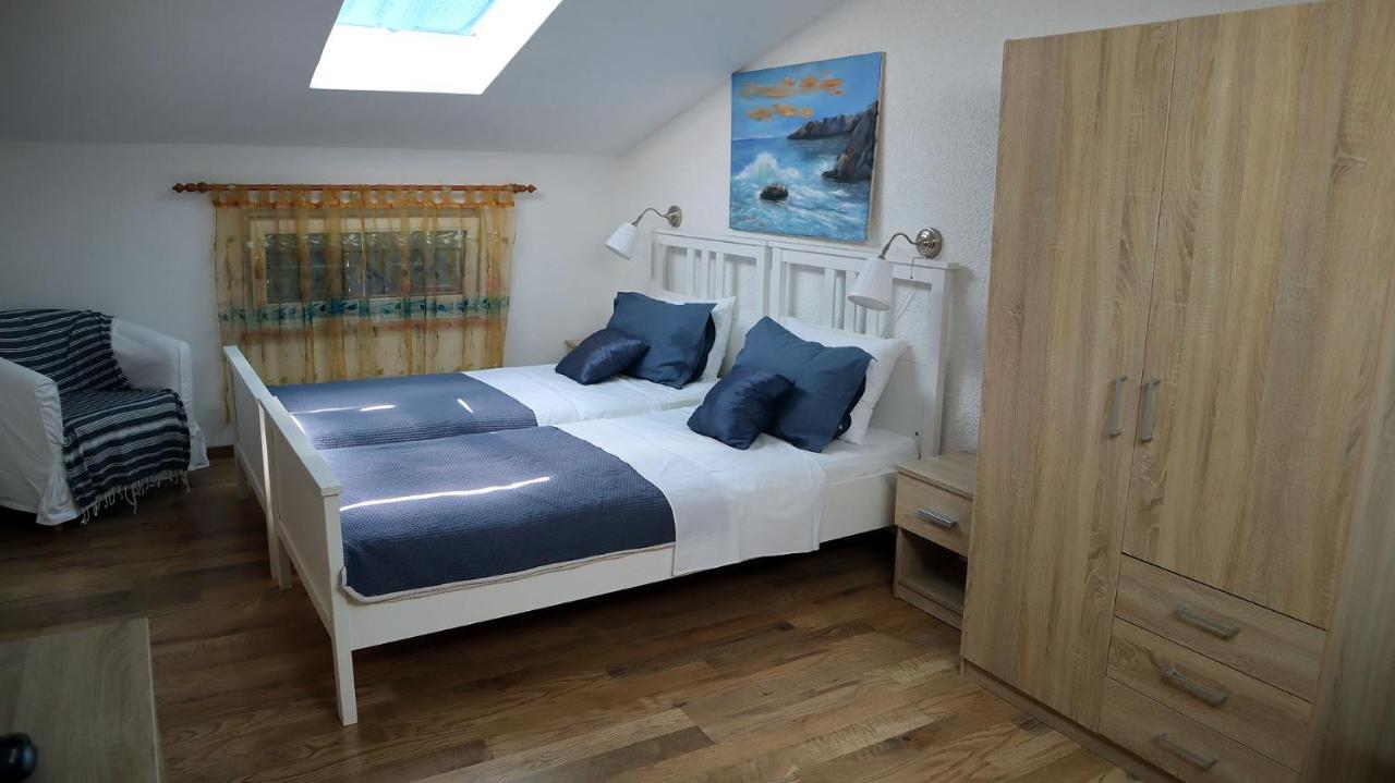 "Art House" Rovinj-Holiday, Holiday Home To Rent โรวินสโก เซโล ภายนอก รูปภาพ