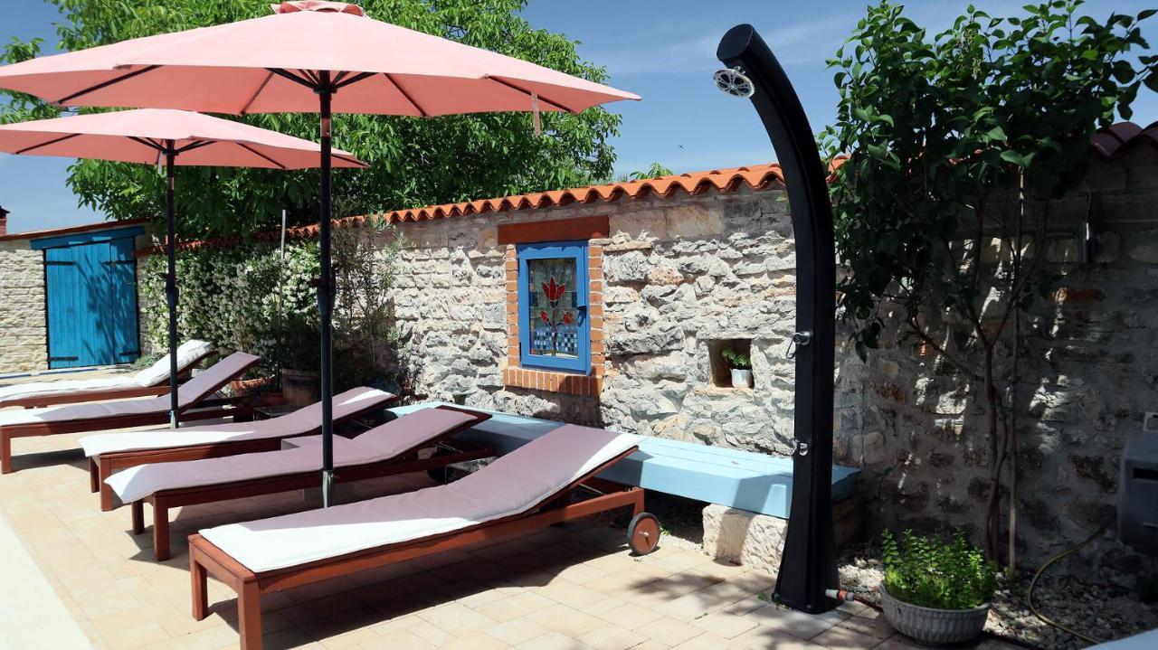 "Art House" Rovinj-Holiday, Holiday Home To Rent โรวินสโก เซโล ภายนอก รูปภาพ